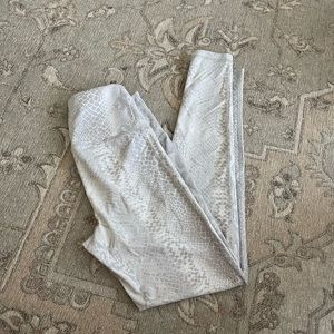 wear talia snake leggings